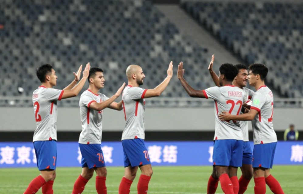 Lê Giang Patrik và canh bạc thủ môn 34 tuổi: Khi FIFA viết lại bản đồ bóng đá Đông Nam Á Lê Giang Patrik và canh bạc thủ môn 34 tuổi: Khi FIFA viết lại bản đồ bóng đá Đông Nam Á