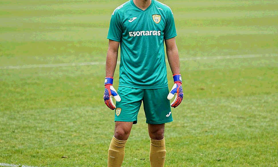 Hà Nội FC và bốn mươi phút trong phòng thay đồ: Khi bom tấn không lấp được lỗ hổng hàng thủ Hà Nội FC và bốn mươi phút trong phòng thay đồ: Khi bom tấn không lấp được lỗ hổng hàng thủ