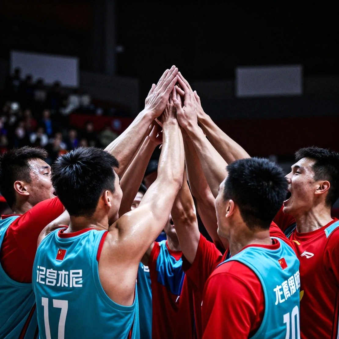 Người khổng lồ giấy của ngành phân tích esports