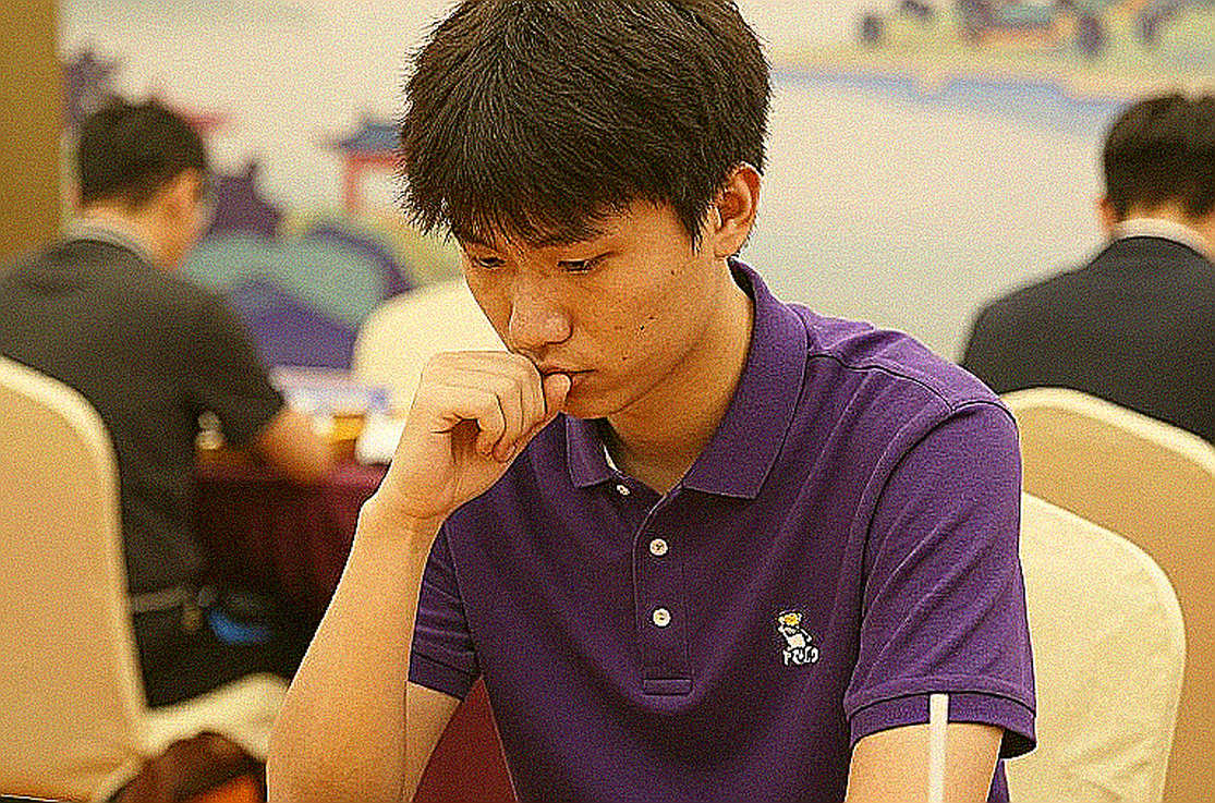 FIDE bỏ phiếu ngày 26/9: Lời hứa đưa Carlsen trở lại và bài toán quản trị chưa có lời giải