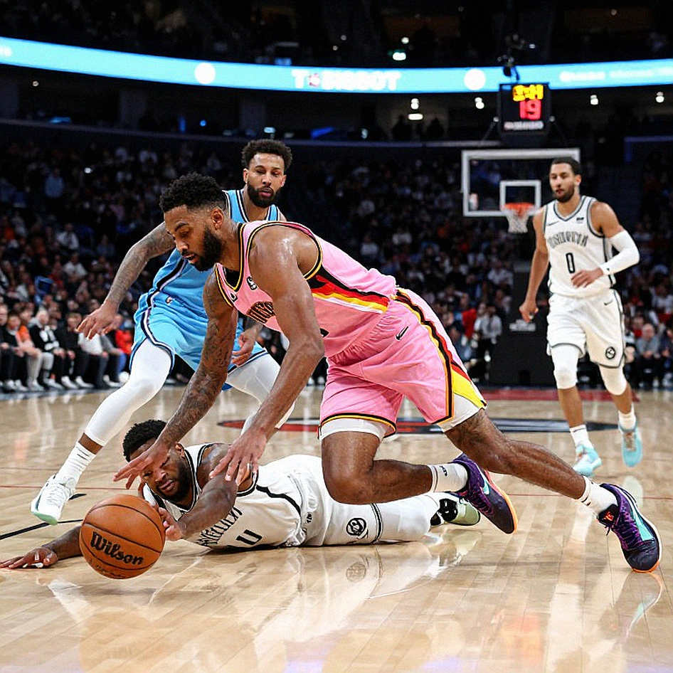 Ben Simmons rách gân Achilles: Sacramento Kings mất 48 phút small-ball, không mất một ngôi sao