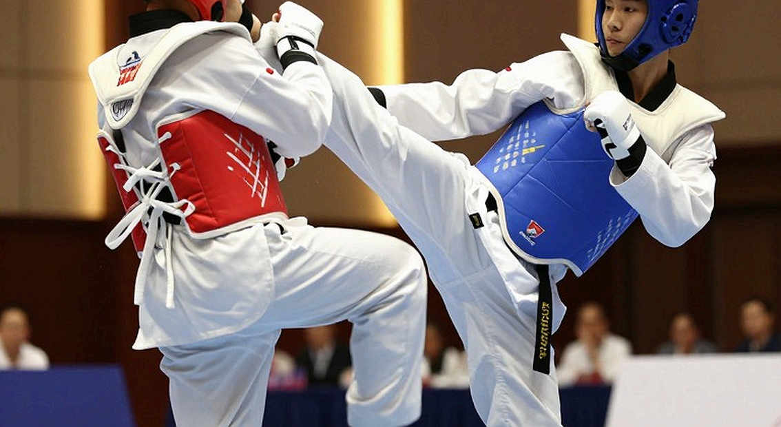 Võ sĩ Nguyễn Trần Duy Nhất và bài kiểm tra bền bỉ ở giải Muay Thái quốc tế Võ sĩ Nguyễn Trần Duy Nhất và bài kiểm tra bền bỉ ở giải Muay Thái quốc tế