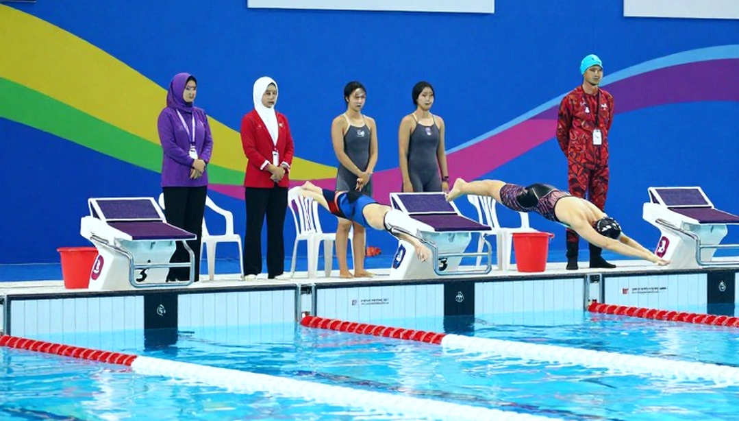 Defne Kurt và 16 tấm huy chương không kèm thời gian