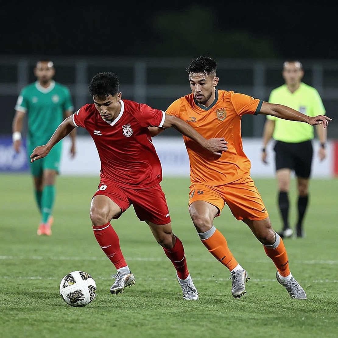 Thái Lan 2-0 Việt Nam: Khi đội bóng chủ động từ bỏ bóng để giữ sạch lưới Thái Lan 2-0 Việt Nam: Khi đội bóng chủ động từ bỏ bóng để giữ sạch lưới