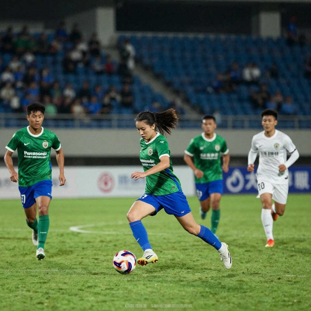 Đọc tin chuyển nhượng V.League mùa này: sự im lặng cũng là một dữ kiện Đọc tin chuyển nhượng V.League mùa này: sự im lặng cũng là một dữ kiện